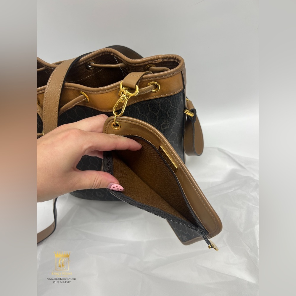 Christian Dior vintage honeycomb bucket bag - Picture 10 of 11